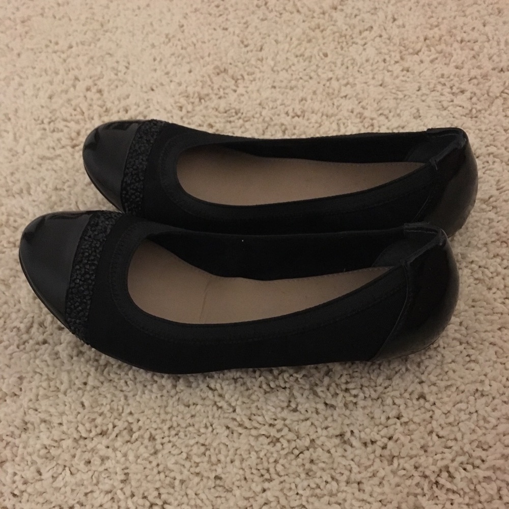 Women’s flats